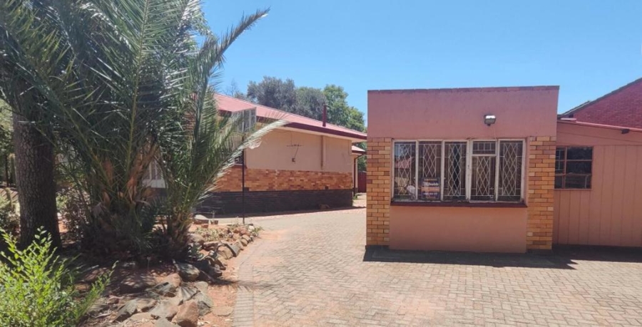 4 Bedroom Property for Sale in Waverley Free State